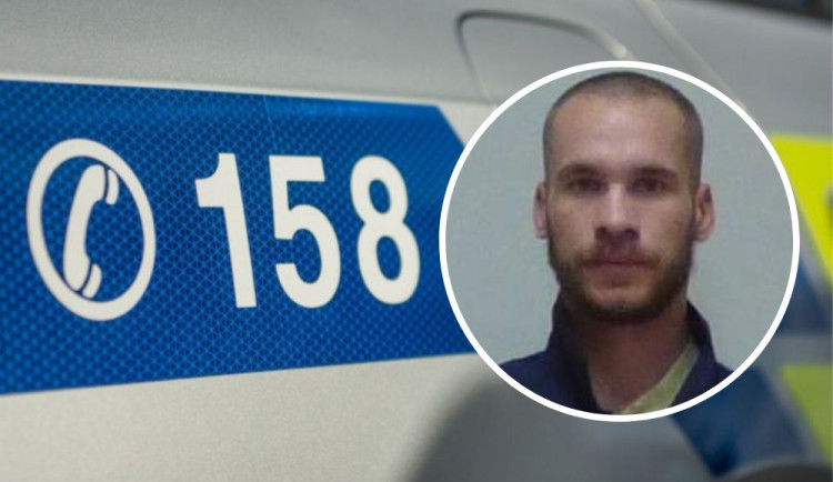 Policisté pátrají po uprchlém vězni