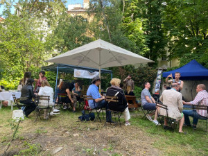 Žižkovské podniky otevřely svoje dvorky pro veřejnost