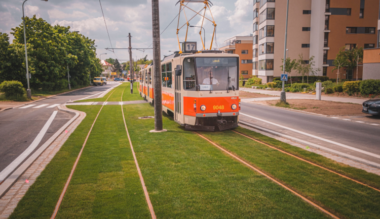 Nová tramvajová linka na Libuš je v provozu. V sobotu ji město slavnostně otevřelo