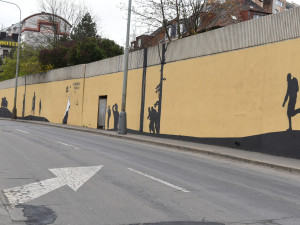 „Náckové jebnutý“. Radnice chce trest pro vandala, který ničí mural na počest Anthropoidu