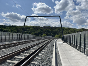 Dopravní podnik dokončil opravu trati a estakády z Ohrady přes Krejcárek na Palmovku