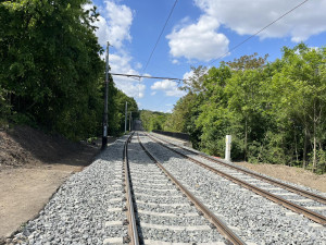 Dopravní podnik dokončil opravu trati a estakády z Ohrady přes Krejcárek na Palmovku