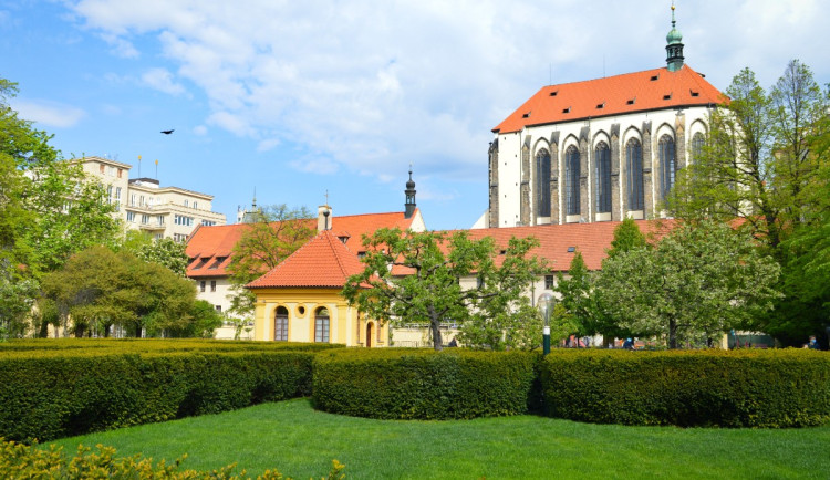 Kláštěrní zahrady u kostela Panny Marie Sněžné