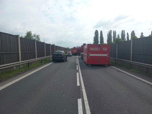 Muž se zákazem řízení čelně narazil do kamionu. Na místě zemřel