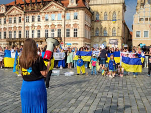 Happening na Staroměstském náměstí upozornil na ekocidu na Ukrajině