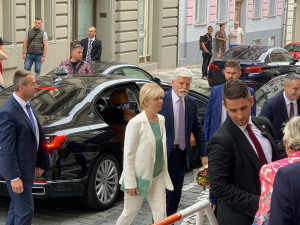 Prezident zahájil dvoudenní návštěvu Prahy. Podívejte se na jeho program
