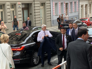 Prezident zahájil dvoudenní návštěvu Prahy. Podívejte se na jeho program