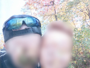 Mladík vyhledával přes TikTok chlapce. Policie ho obvinila z únosu a znásilnění