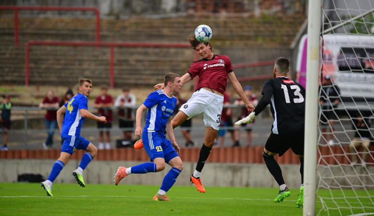 Fotbalisté Sparty podlehli v úvodním přípravném duelu druholigové Jihlavě 1:2