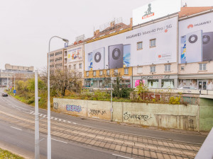 Svaz venkovní reklamy chce, aby Praha zrušila zákaz reklamních plachet ve městě