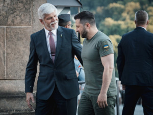 Ukrajinský prezident Zelenskyj dorazil do Prahy na jednání s českými lídry
