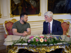 Ukrajinský prezident Zelenskyj dorazil do Prahy na jednání s českými lídry