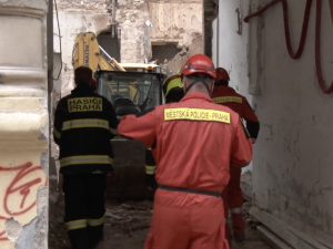 Policie po pěti letech obvinila tří lidi kvůli zřícení budovy v centru Prahy