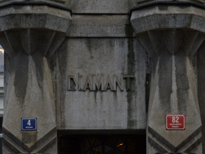 Nadšenci vymýšlejí tematické trasy Prahou, lidem představují architekturu města