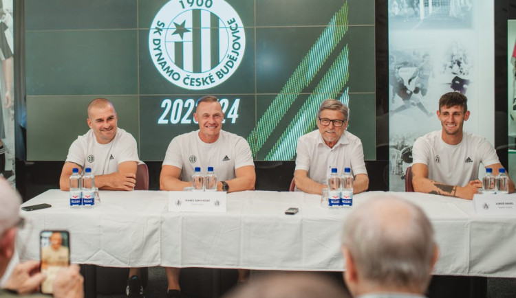 Dynamo vyhlíží před startem ligy dvě posily. Klub řeší vstup silného partnera