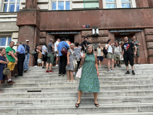 VIDEO: Jste fašisti zku*vení, prasata. Dezinfoscéna řádila v soudní síni, Čermák jde za mříže