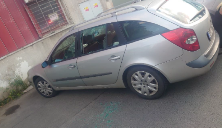 Matka nechala miminko v autě na přímém slunci půl hodiny. Je podezřelá z trestného činu