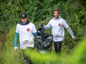 Být dobrým sousedem znamená i uklízet své okolí