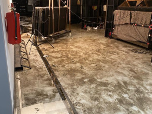 Přívalový déšť napáchal ve Státní opeře Praha škody za miliony korun