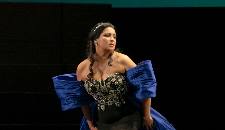 Ruská pěvkyně Nětrebková nevystoupí v pražském Obecním domě