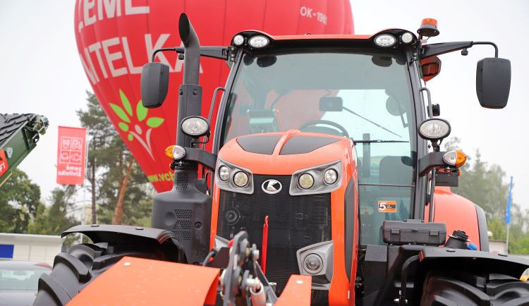 size4-16922119430779-2-zeme-zivitelka-laka-na-nejsilnejsi-traktor-i-nejvetsiho-osla-vyhrajte-vstupenky-a-uzijte-si-zivitelk