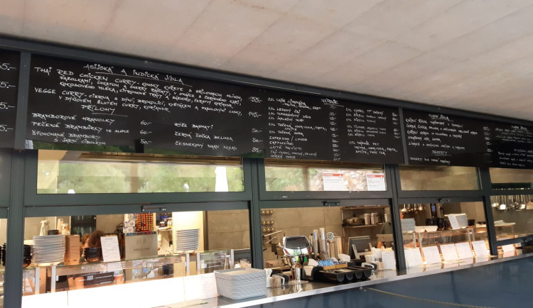 Hygienici kontrolovali celkem sedmnáct provozoven