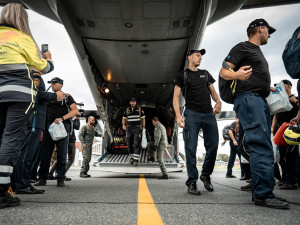 Do Řecka vyrazila další skupina hasičů. Ta předchozí se po 10 dnech vrátila