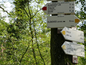 V pražských Klánovicích se v neděli otevře první bosá trasa