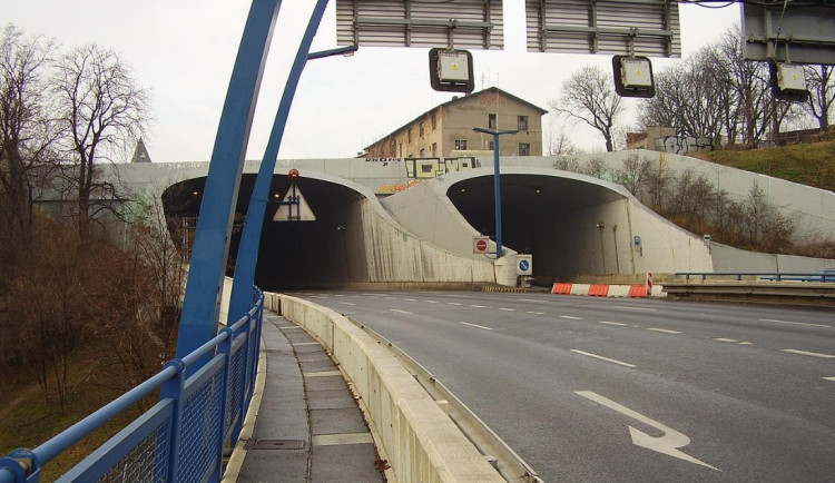 Po opravách Barrandovského mostu začne kompletní rekonstrukce Strahovského tunelu