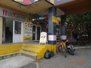 V Sapě zavřeli další restauraci, našli tam hmyz a myší bobky