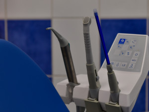 V Nemocnici Na Františku otevřeli zubní pohotovost. Ošetří tam ale jen dospělé