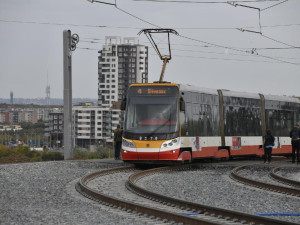 Lidé se nově svezou tramvajemi číslo 4 a 5 z Barrandova až do Slivence