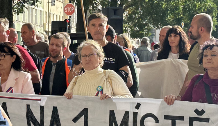 Vrabel dostal za šíření poplašné zprávy pokutu deset tisíc. Zaplatí a odvolá se k Nejvyššímu soudu