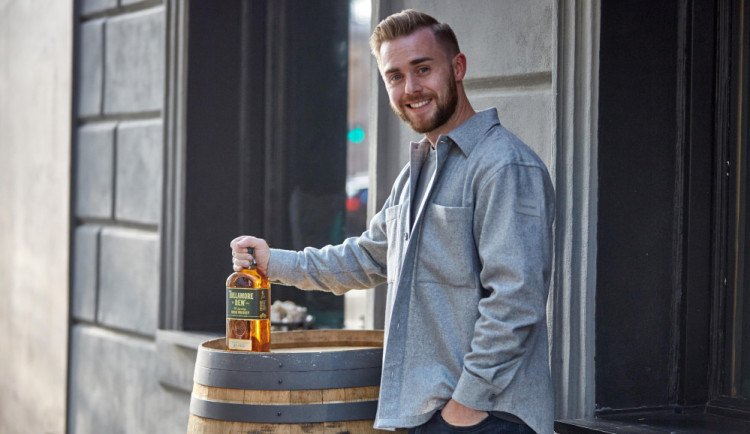 Český med je pro whiskey Tullamore D.E.W. nejlepší, říká ambasador značky