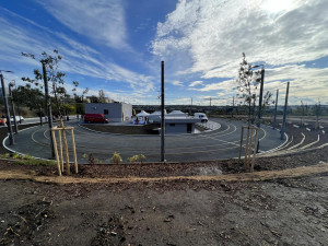 VIDEO: Dopravní podnik otevřel novou tramvajovou trať. Vede z Divoké Šárky až k Ruzyni