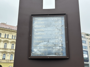 Na Florenc se vrací unikátní hodiny, původní plastiku nahradila replika