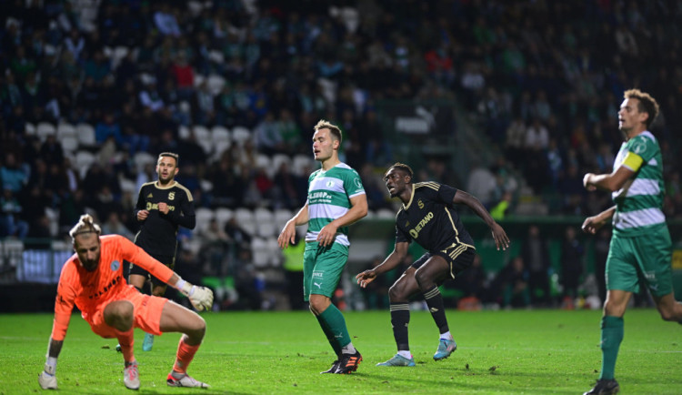 Fotbalisté Sparty zvítězili po obratu v osmifinále domácího poháru na hřišti Bohemians 2:1