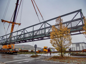 Část bývalé smíchovské lávky přemostí Jizeru v Mladé Boleslavi