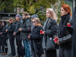 143 milionů mrtvých zvířat. Spolek Nejíme maso se dnes postavil za zvířecí práva