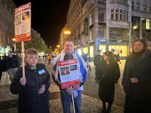 VIDEO: Izraelci žijící v Praze demonstrovali v centru města. Chtěli připomenout oběti Hamásu