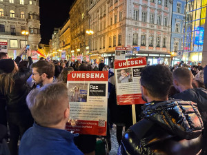 VIDEO: Izraelci žijící v Praze demonstrovali v centru města. Chtěli připomenout oběti Hamásu