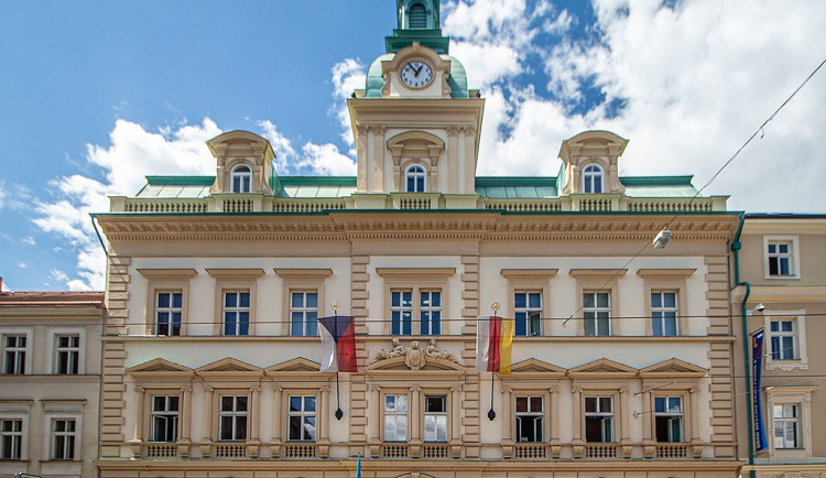 KOMENTÁŘ: Rada městské části Praha 5 měla jednat nezákonně