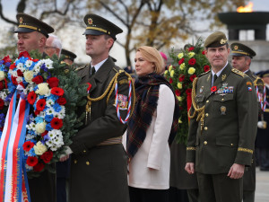 Veteránům nestačí vyjadřovat vděčnost, musíme jim pomáhat, řekla Černochová