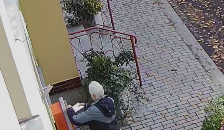 Anonym politikům vyhrožoval v dopisech.