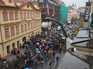 Oslavy 17. listopadu omezí v Praze tramvajovou i automobilovou dopravu