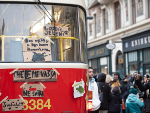FOTOGALERIE: Podívejte se na atmosféru na oslavách na Národní