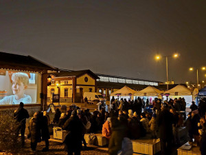 Advent v Holešovické tržnici nabídne zimní kino, výstavu nebo řemeslné workshopy