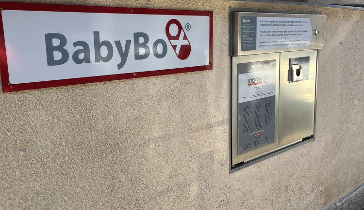 Do babyboxu na radnici Prahy 6 odložili novorozeného chlapce, dostal jméno Libor