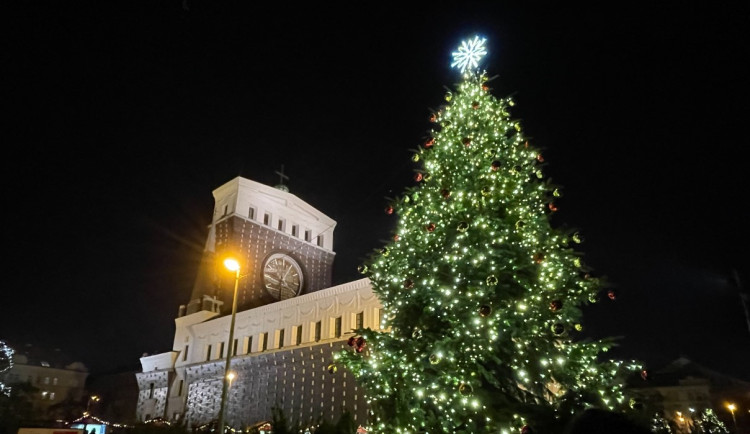 Podívejte se, kam vyrazit na rozsvěcení stromů nebo zahájení adventu