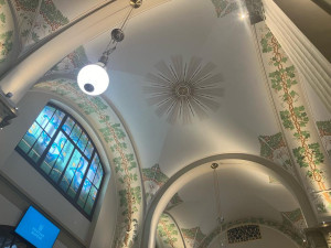 Správa železnic otevřela nově opravenou Fantovu budovu na hlavním nádraží